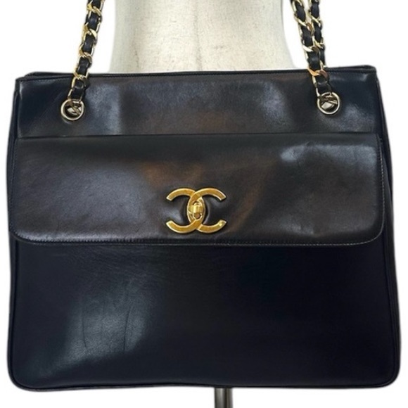 🔥🔥GENUINE CHANEL CC TURNOLCK LAMBSKIN LEATHER TOTE BLACK. 🔥🔥 - Picture 1 of 13